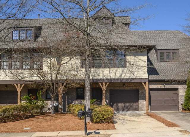 Property at 1076 Inverness Cove Way, Hoover, AL 35242, 3 beds, 2.5 baths