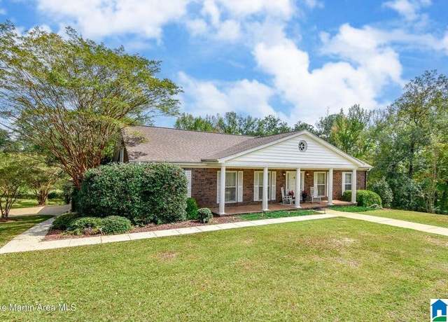 Property at 2130 Skylark Dr, Alexander City, AL 35010, 4 beds, 3.5 baths