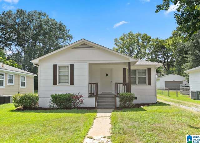 Property at 2812 20th St N, Hueytown, AL 35023, 2 beds, 1 bath