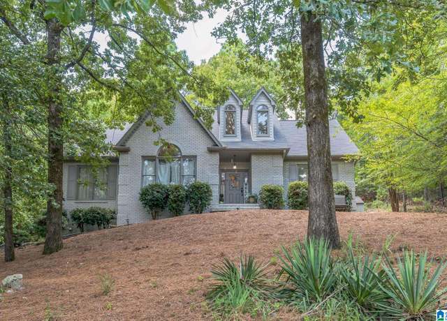 Property at 3020 Brookhill Dr, Birmingham, AL 35242, 4 beds, 2.5 baths