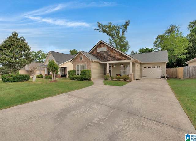 Property at 140 Stonecreek Pl, Calera, AL 35040, 3 beds, 2 baths