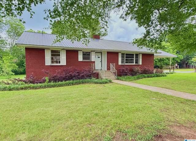 Property at 518 S Center Ave, Piedmont, AL 36272, 2 beds, 2 baths