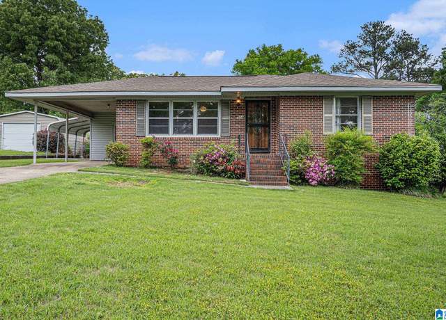 Property at 904 Catalpa Ln, Oxford, AL 36203, 3 beds, 3 baths