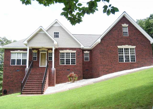 Property at 40 SE Laurel Cir, Jacksonville, AL 36265, 4 beds, 3.5 baths