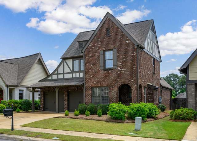 Property at 2138 Chalybe Dr, Hoover, AL 35226, 4 beds, 2.5 baths