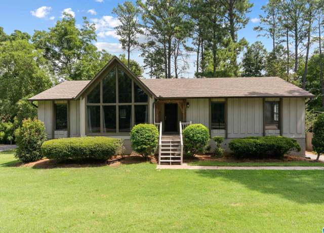 Property at 3467 Chapel Ln, Hoover, AL 35226, 5 beds, 3 baths