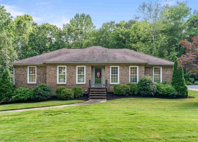 Property at 3520 Fox Hollow Ln, Hoover, AL 35226, 3 beds, 2 baths