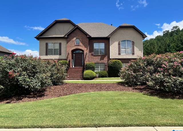 Property at 204 Parliament Pkwy, Alabaster, AL 35114, 5 beds, 3 baths