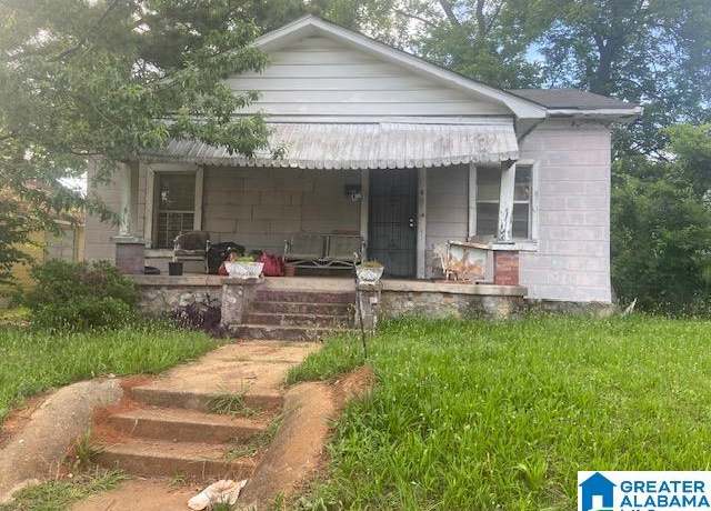 Property at 2308 17th St, Birmingham, AL 35208, 3 beds, 1 bath