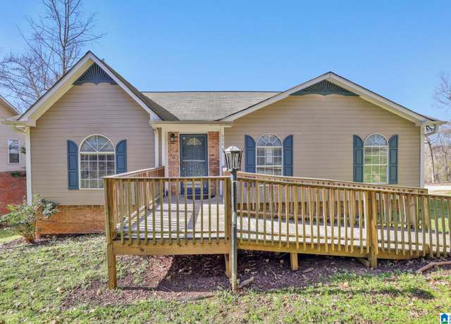 Property at 924 Rich Dr, Birmingham, AL 35215, 3 beds, 2 baths