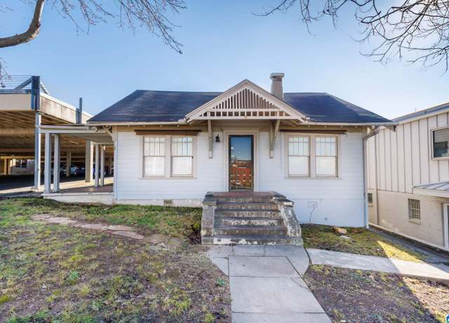 Property at 2127 14th Ave, Birmingham, AL 35205, 7 beds, 2 baths