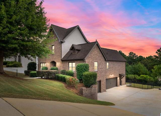 Property at 1800 Southpointe Dr, Hoover, AL 35244, 5 beds, 4 baths