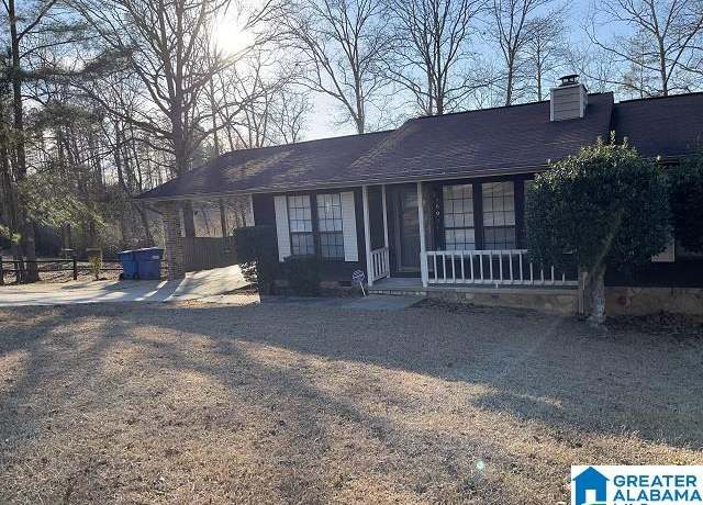Property at 3605 Mary Dr, Oxford, AL 36203, 3 beds, 2 baths