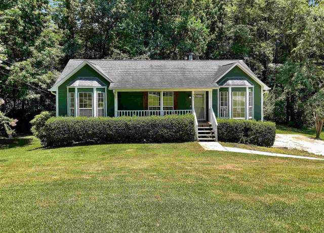 Property at 3473 Cedarbrook Cir, Trussville, AL 35173, 4 beds, 2 baths