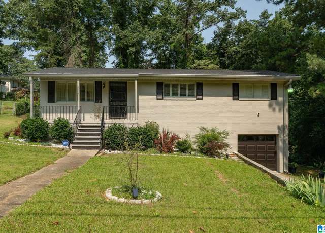 Property at 604 Gravlee Ln, Birmingham, AL 35206, 4 beds, 2.5 baths