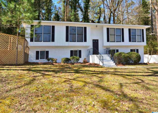 Property at 3466 Heather Ln, Hoover, AL 35216, 3 beds, 2 baths