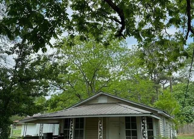 Property at 113 Collins St, Columbiana, AL 35051, 2 beds, 1 bath