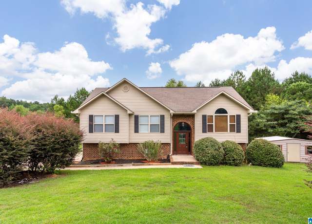 Property at 890 Moonlite Dr, Odenville, AL 35120, 4 beds, 2.5 baths
