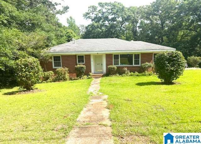 Property at 407 Overlook Rd, Greenville, AL 36037, 3 beds, 3 baths