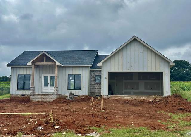 Property at 739 Waterford Way, Jacksonville, AL 36265, 3 beds, 2.5 baths
