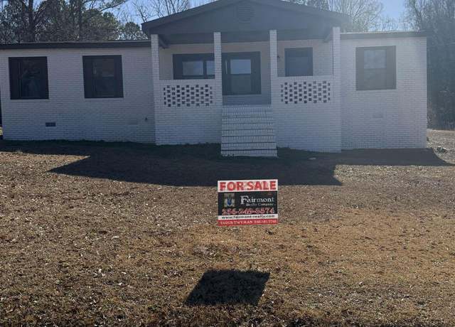 Property at 1504 15th St SW, Childersburg, AL 35044, 3 beds, 2 baths