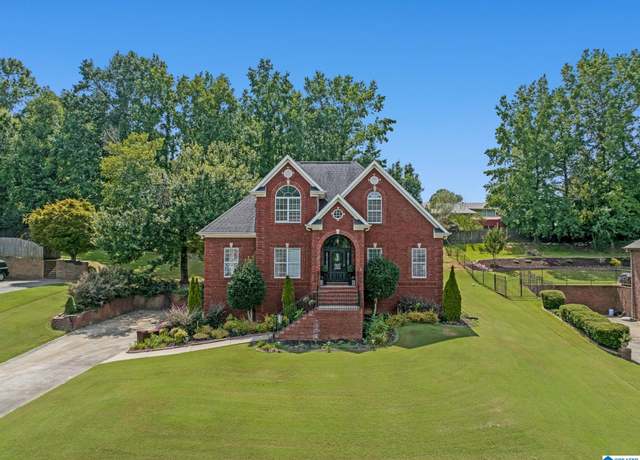 Property at 6046 Lakeside Dr, Mount Olive, AL 35117, 4 beds, 4 baths