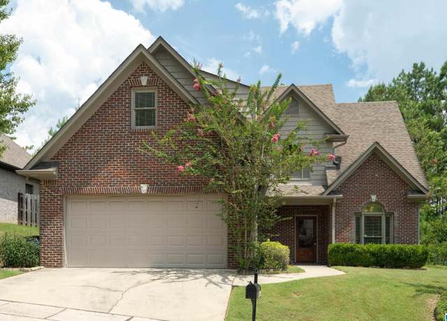 Property at 4945 Paradise Lake Cir, Hoover, AL 35244, 3 beds, 2.5 baths