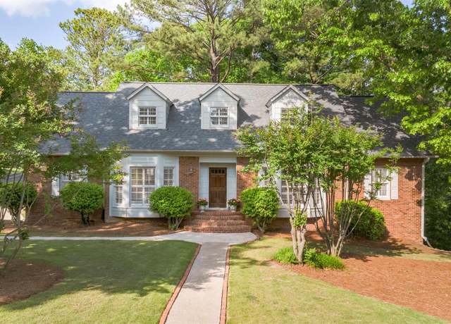 Property at 4925 Brandywood Cir, Mountain Brook, AL 35223, 4 beds, 4 baths