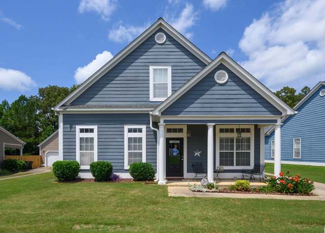 Property at 4601 Nicholas Dr, Bessemer, AL 35022, 3 beds, 2.5 baths