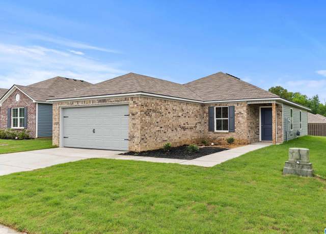 Property at 1637 Simmons St SE, Cullman, AL 35055, 4 beds, 2 baths