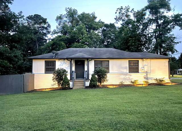 Property at 525 Altadena Dr, Gardendale, AL 35071, 3 beds, 2 baths