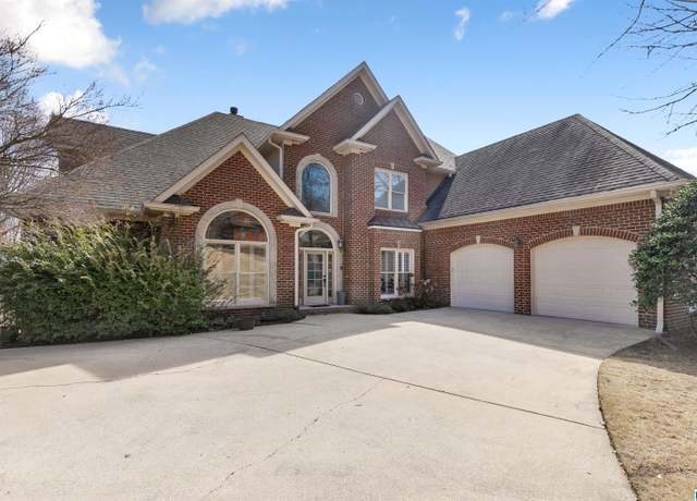 Property at 5145 Lake Crest Cir, Hoover, AL 35226, 6 beds, 4.5 baths
