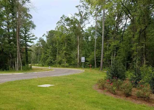 Property at 15 Chelsea Highlands Pkwy #15, Chelsea, AL 35051