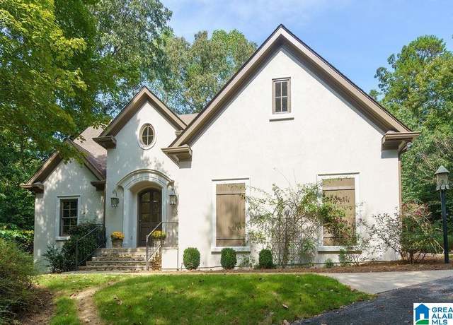 Property at 3526 S Brookwood Pl, Mountain Brook, AL 35223, 3 beds, 2.5 baths
