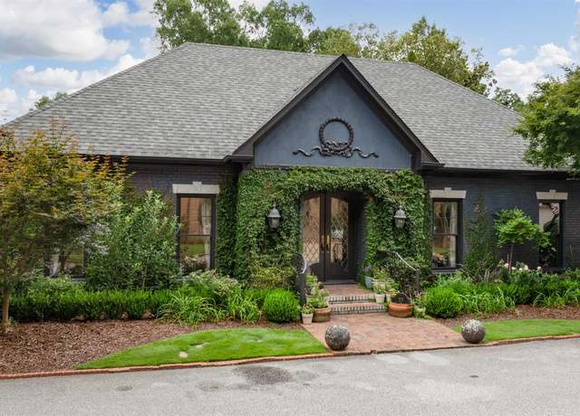 Property at 77 Cross Creek Dr E, Mountain Brook, AL 35213, 4 beds, 4.5 baths