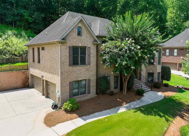 Property at 2009 Laurel Lakes Ln, Helena, AL 35022, 4 beds, 3 baths