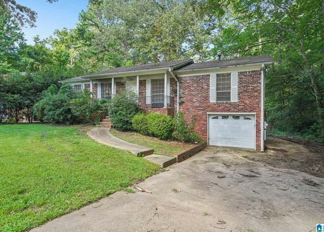 Property at 1508 Brewster Cir, Birmingham, AL 35235, 3 beds, 2 baths