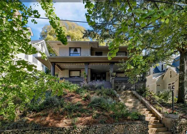 Property at 1027 28th Pl S, Birmingham, AL 35205, 3 beds, 2.5 baths
