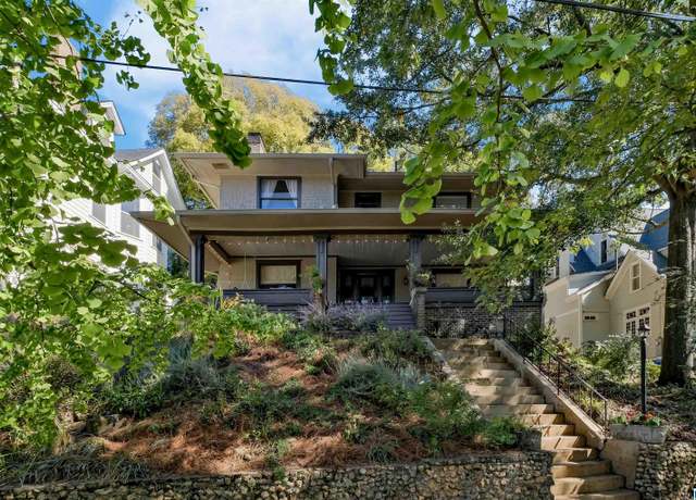 Property at 1027 28th Pl S, Birmingham, AL 35205, 3 beds, 2.5 baths