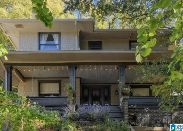 Property at 1027 28th Pl S, Birmingham, AL 35205, 3 beds, 2.5 baths