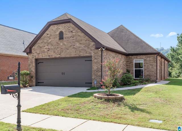 Property at 2813 Oxmoor Glen Dr, Birmingham, AL 35211, 3 beds, 2 baths