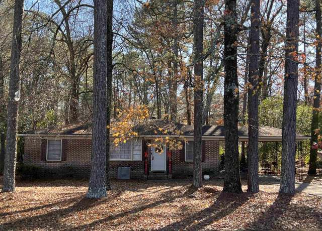 Property at 117 Lake Dr NE, Birmingham, AL 35215, 3 beds, 1 bath