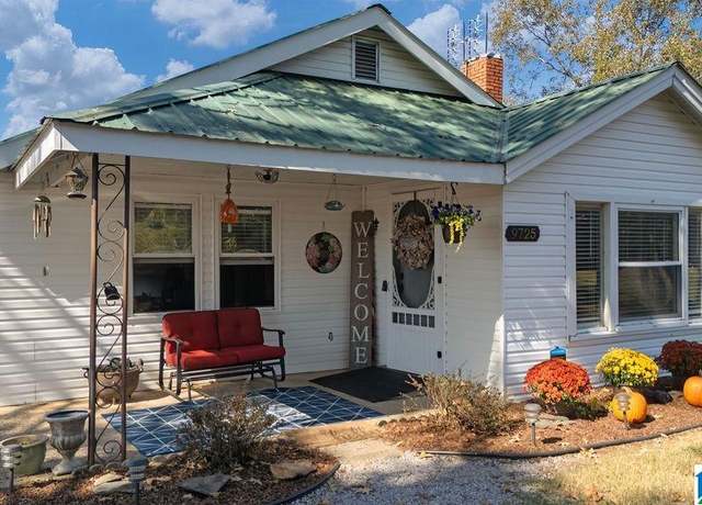 Property at 9725 County Road 51, Jemison, AL 35085, 3 beds, 1 bath