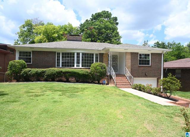 Property at 944 Center Pl SW, Birmingham, AL 35211, 3 beds, 2.5 baths