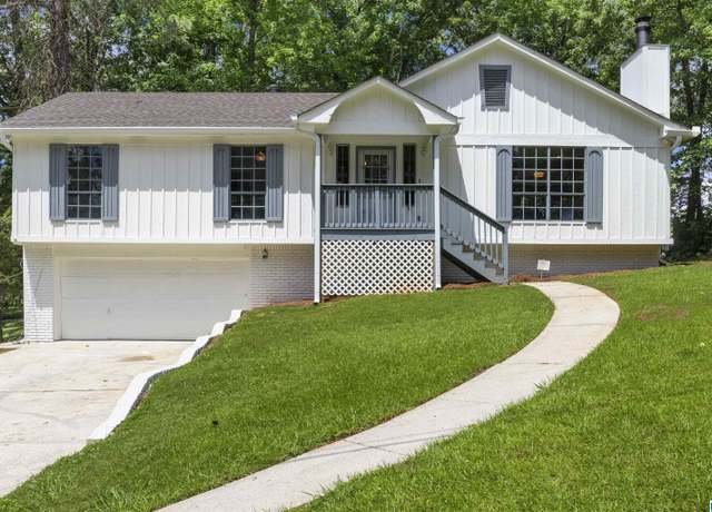 Property at 1718 Teakwood Ln, Birmingham, AL 35235, 3 beds, 2 baths