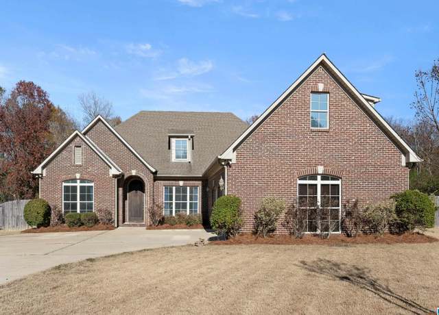 Property at 2027 English Oak Ln, Helena, AL 35080, 4 beds, 3 baths