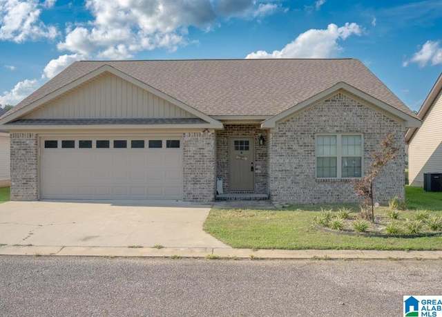Property at 1005 Spring View Ln, Clanton, AL 35045, 3 beds, 2 baths