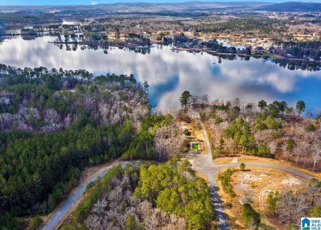 Property at 168 Stillwaters Trl #168, Sylacauga, AL 35151