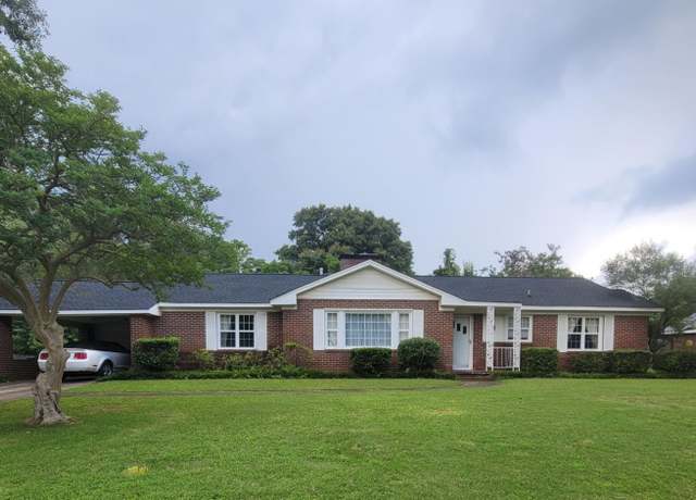 Property at 52 Cheaha Trl, Childersburg, AL 35044, 3 beds, 2.5 baths