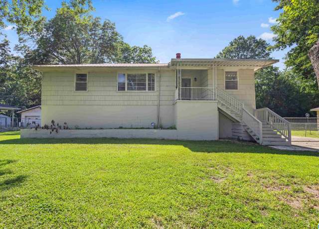 Property at 2236 2nd Pl NE, Center Point, AL 35215, 3 beds, 2 baths